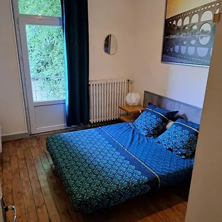 Location A Lägenhet *